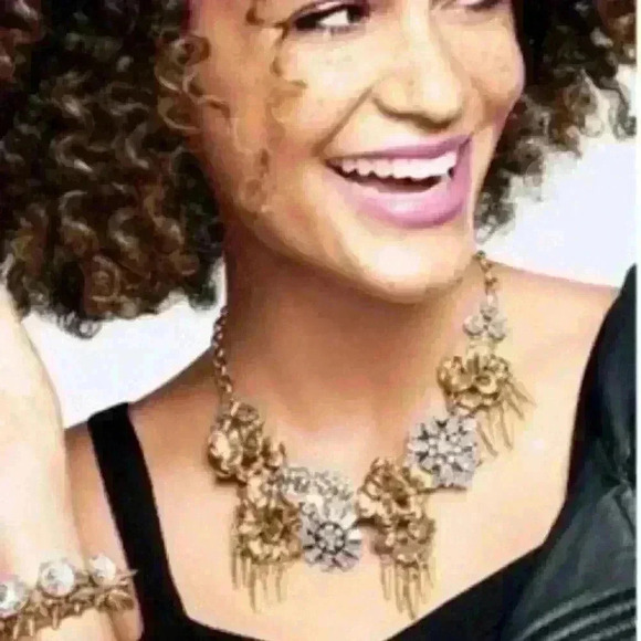 Stella & Dot Jewelry - Stella and Dot Georgie statement necklace. Worn once. Excellent condition.